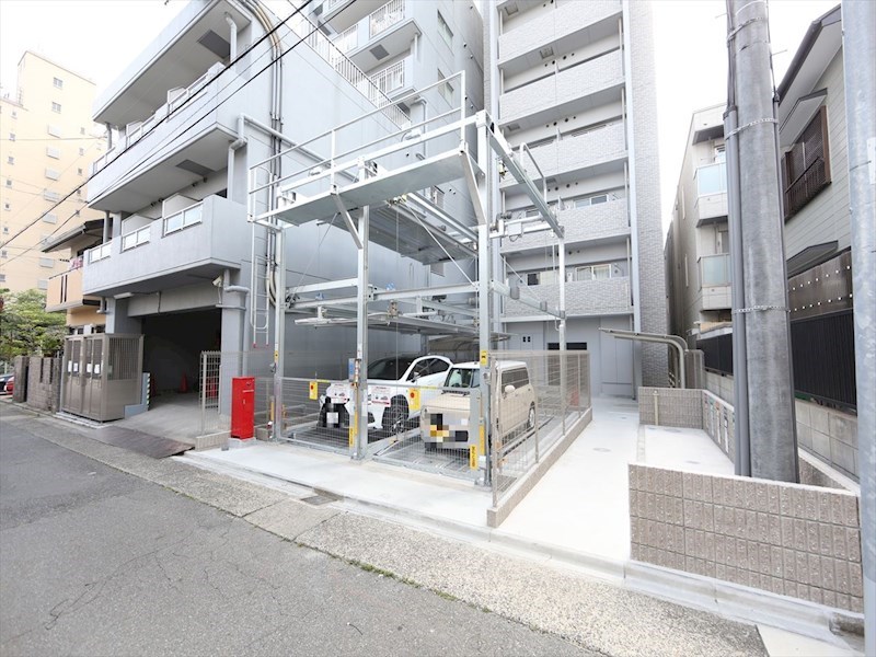 エスプレイス鶴舞ガーデンテラス 駐車場