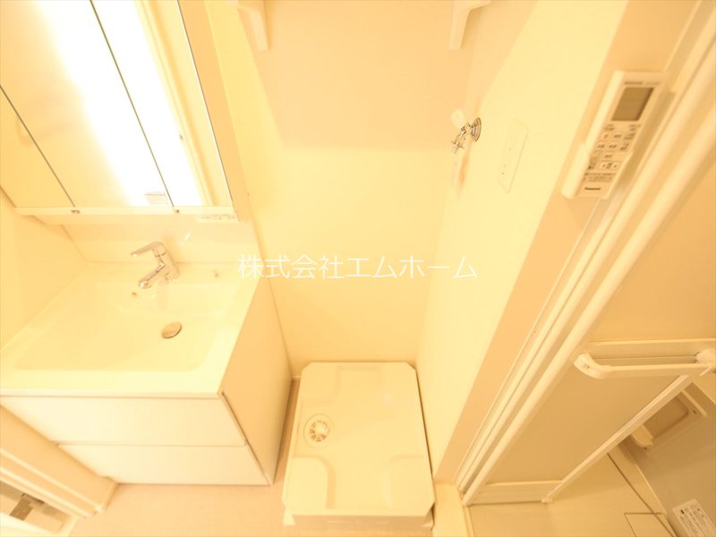 ルーチェ新守山 洗面所