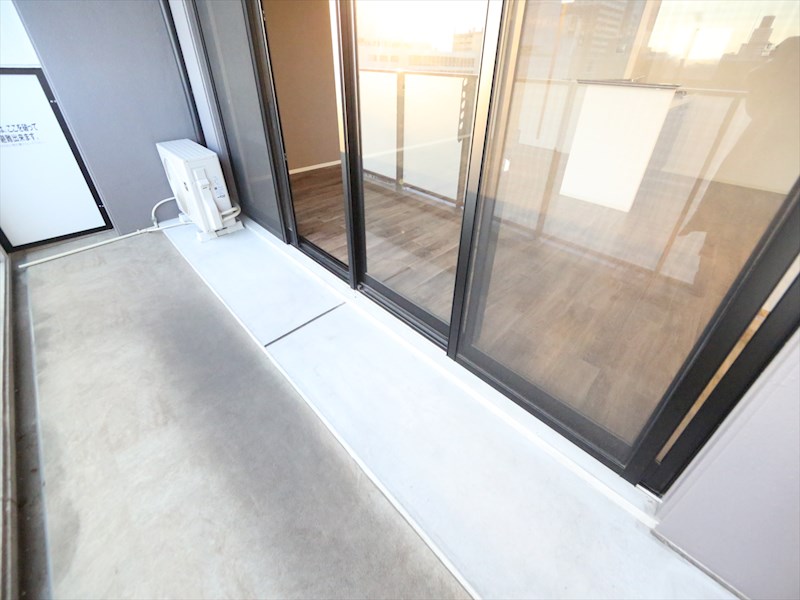 ラトゥール代官町ＥＡＳＴ ベランダ