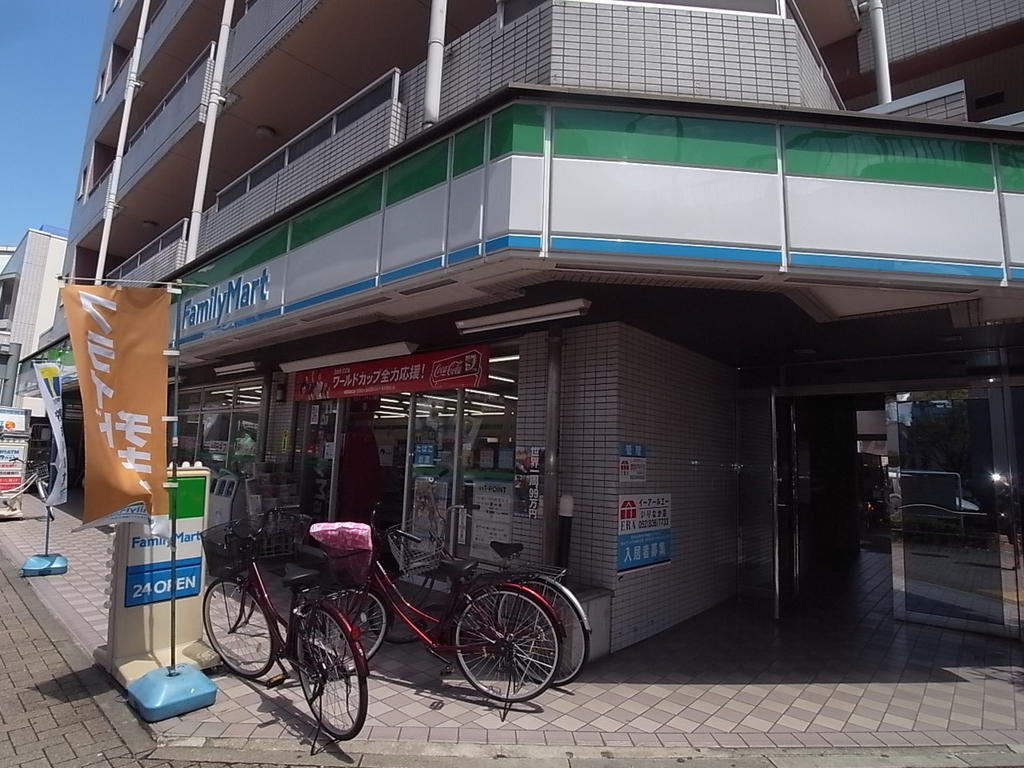 Ｃｒｅｏ堀田壱番館 コンビニ