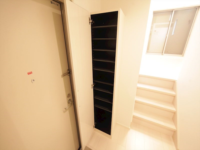 Ｌｏｆｔ15野並 玄関