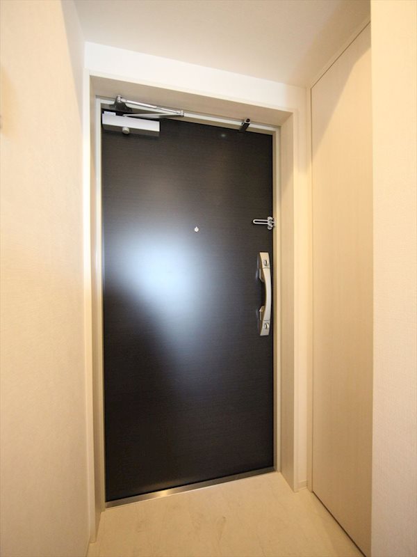 S-RESIDENCE浅間町 玄関