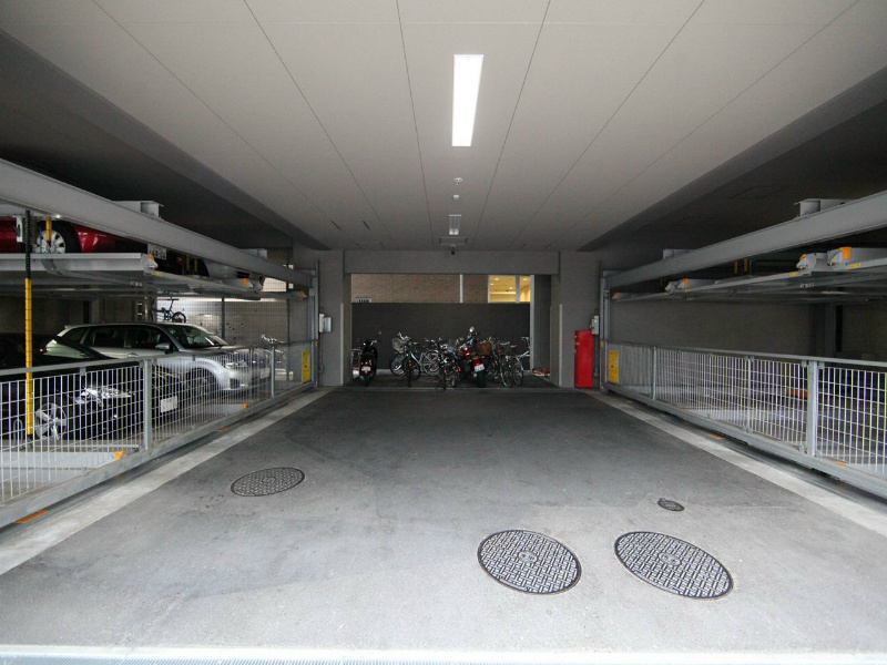 白川公園パークマンション 駐車場