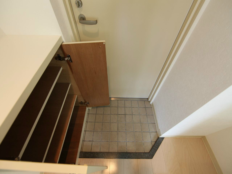リアライズ高畑 玄関