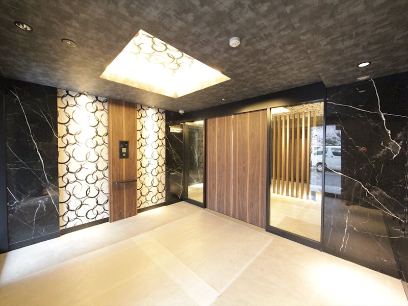 S-RESIDENCE志賀本通North エントランス