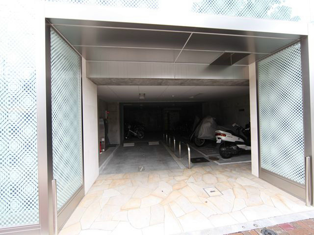 ル・シャンパーニュ 駐車場