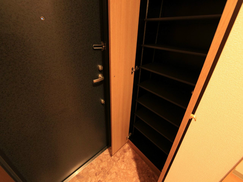 ウィル則武 玄関