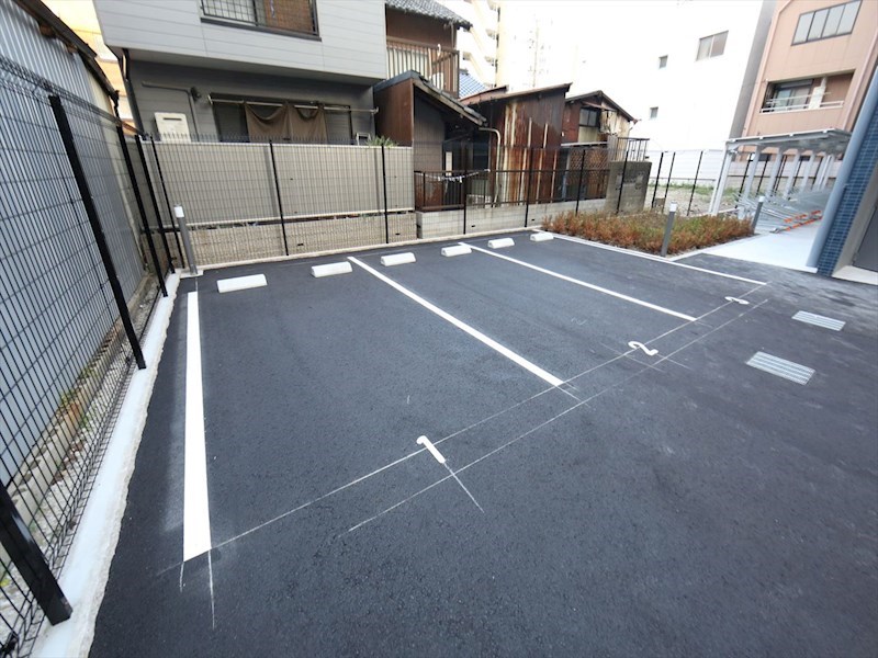 プレサンス名古屋駅ゲート 駐車場