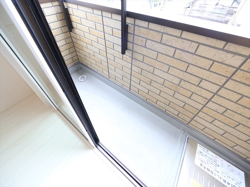 Ｄ－ｒｏｏｍ尾頭橋Ａ ベランダ