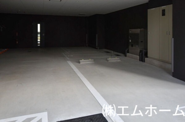 ArtizA金山 駐車場