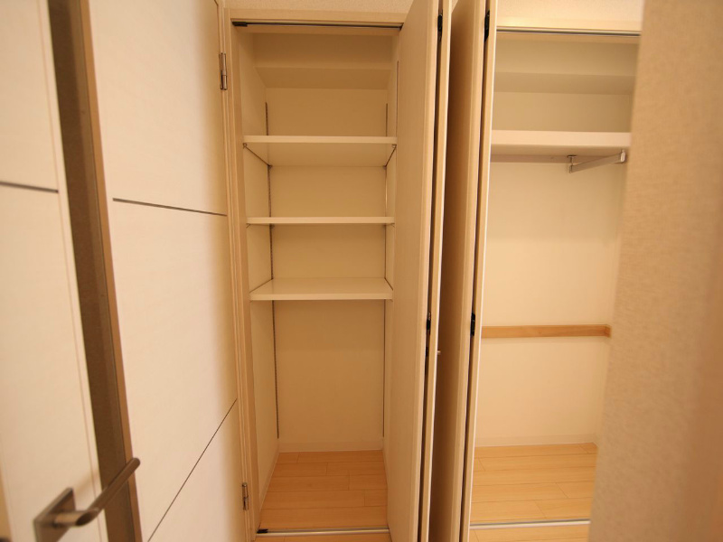エルミタージュ名駅西 収納