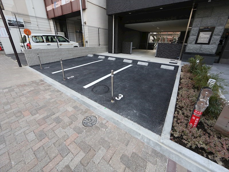 プレサンス大須観音駅前 駐車場