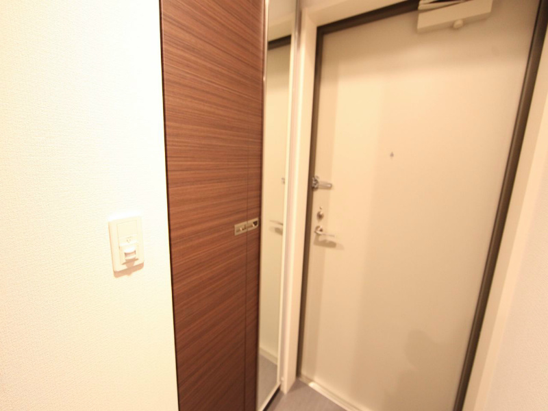 グランドソレイユ名駅 玄関
