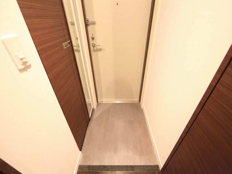 グランドソレイユ名駅 玄関