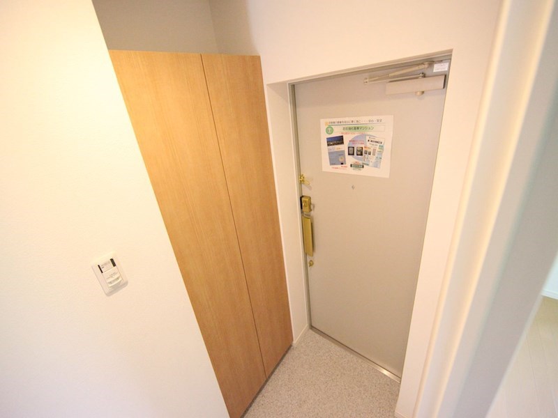 Ｌａｔａｍｉｄｅｎｃｅ駒止（ラタミデンス駒止） 玄関