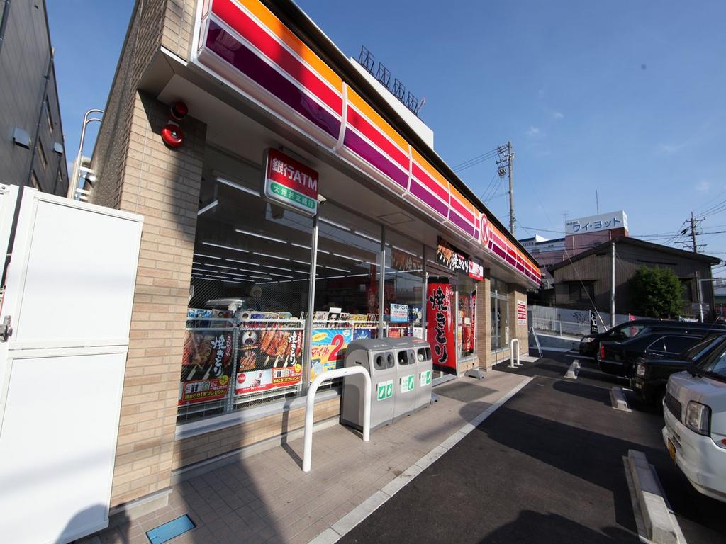 Ｌａ　Ｄｏｕｃｅｕｒ山王 コンビニ