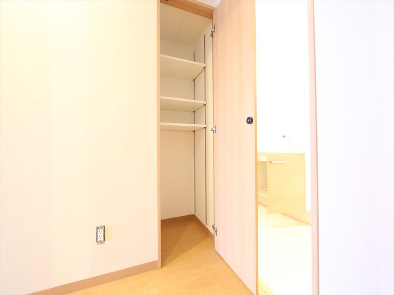 大須ＡＰＡＲＴＭＥＮＴ 収納
