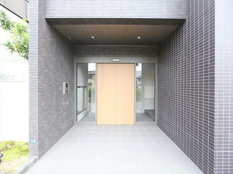 ロイヤル山王 エントランス