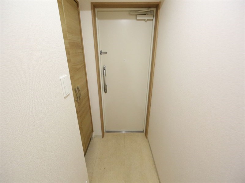 ロイヤル山王 玄関