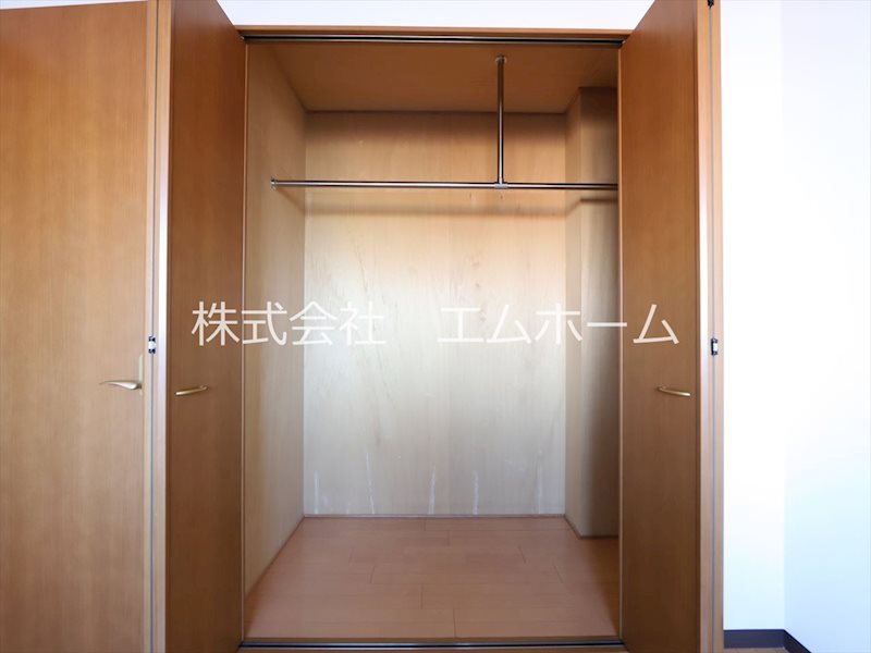 ジャルダン新栄 収納
