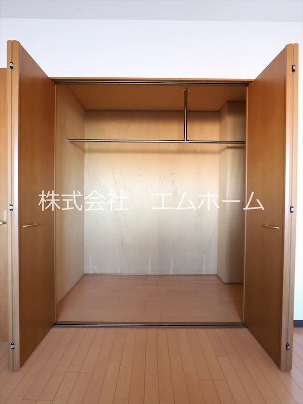 ジャルダン新栄 収納