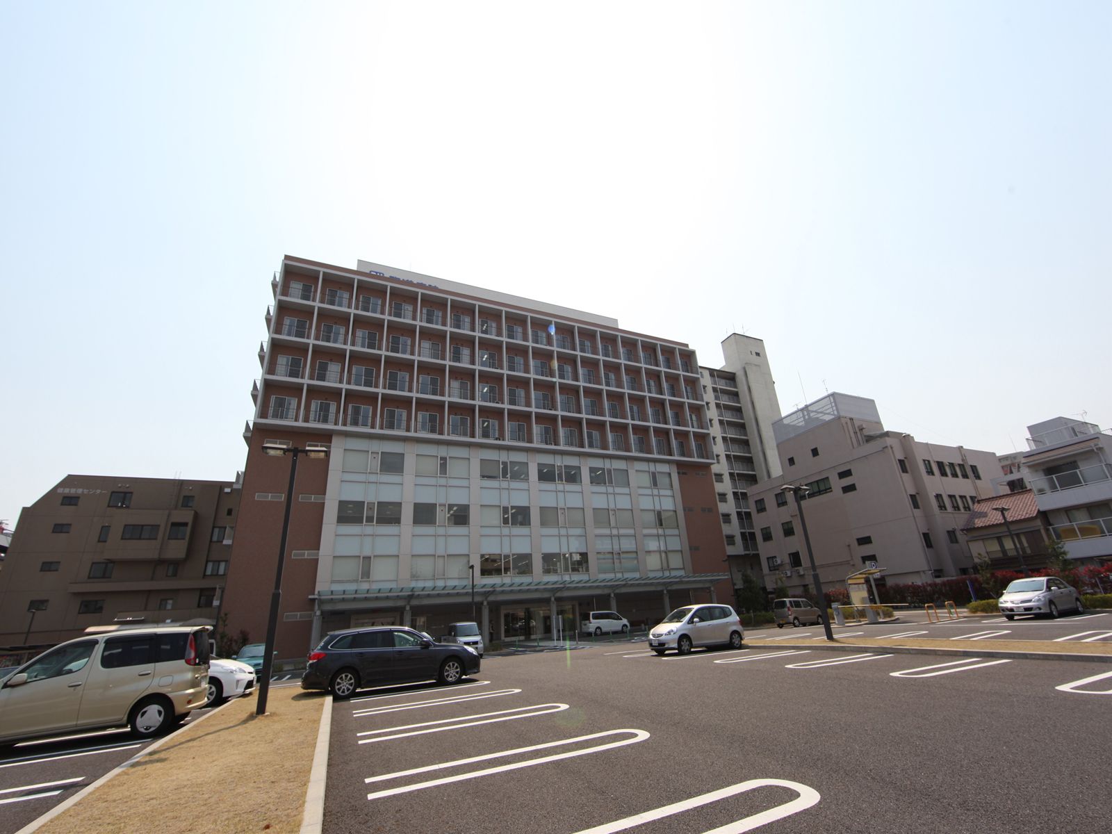 ジャルダン新栄 総合病院