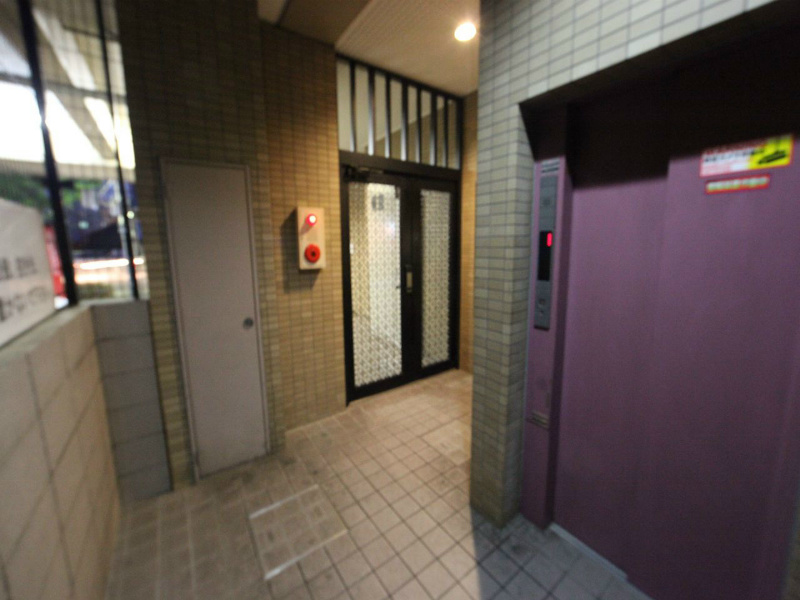 サンセイハイツ桜山 エントランス