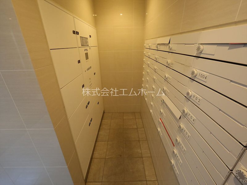 パルティール浅間町 エントランス