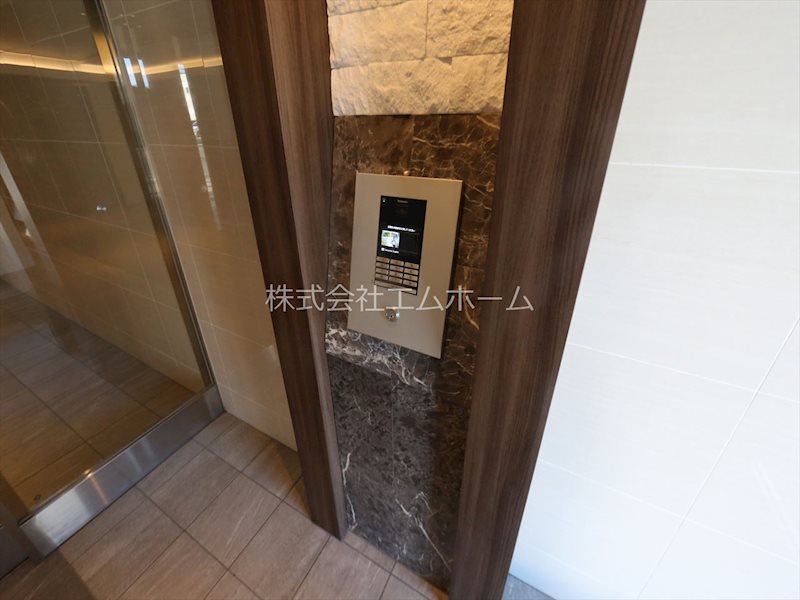 パルティール浅間町 エントランス