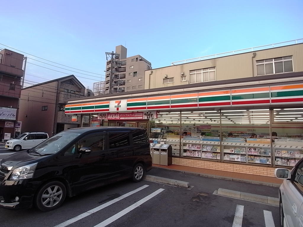グリーンコート亀島 コンビニ