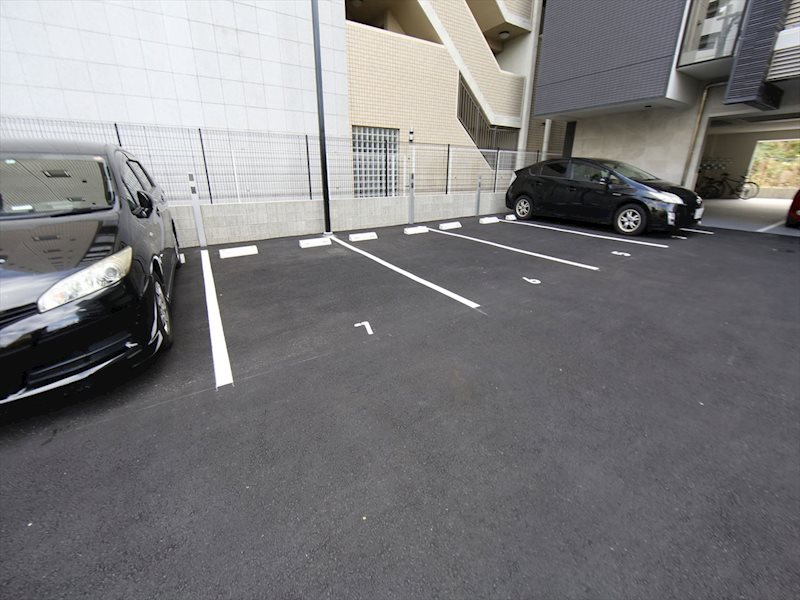 グランアビタシオンノリタケ 駐車場