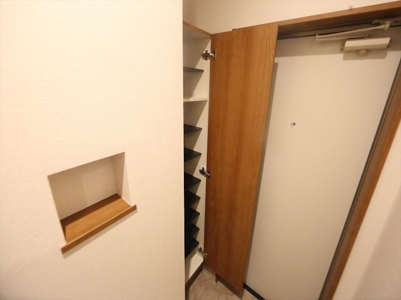 ＲＥＧＡＬＥＳＴ妙音通II 玄関