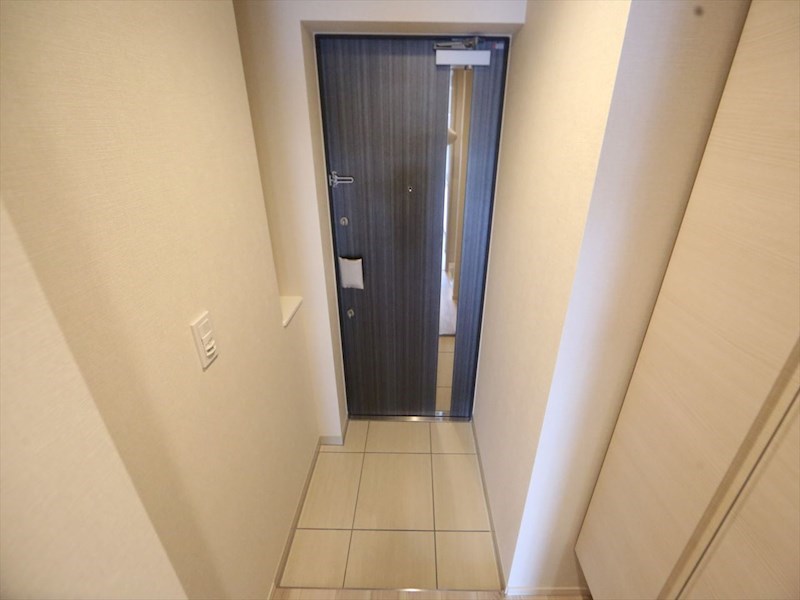 リヴシティ泉 玄関