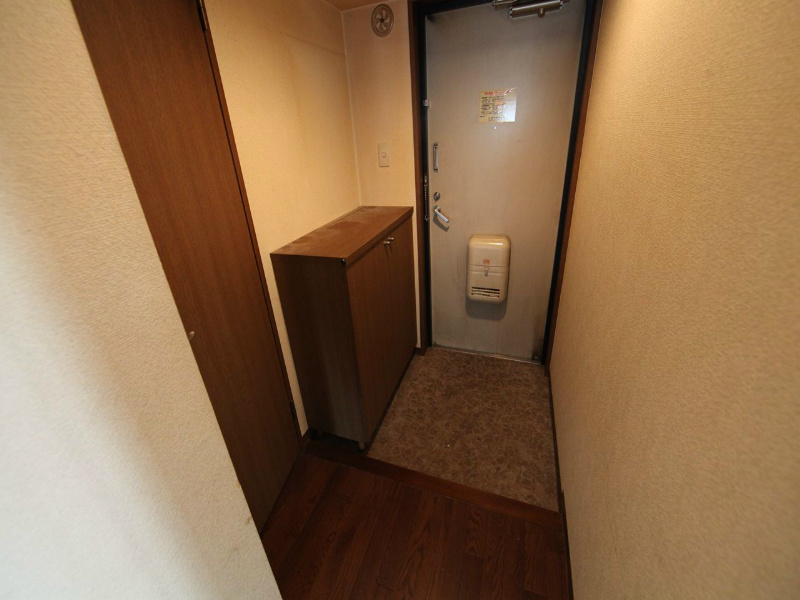 エスポワール金山 玄関