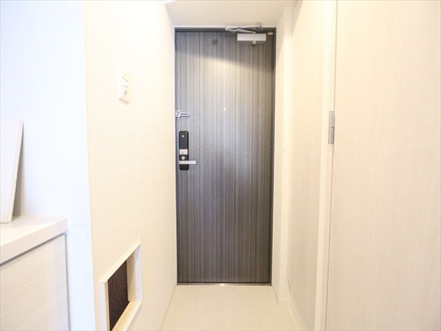 エスリード名古屋東別院 玄関