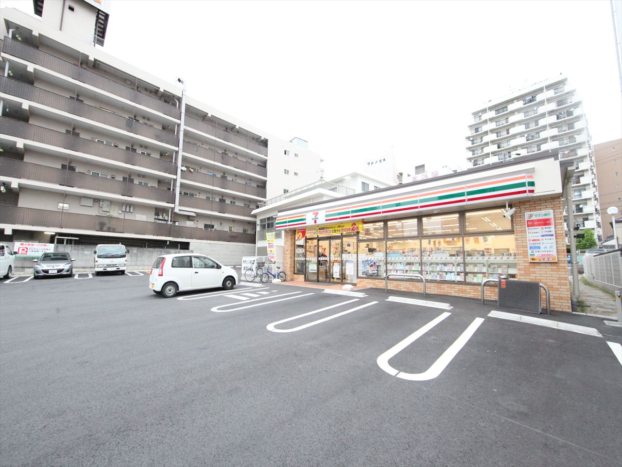 エスリード名古屋東別院 コンビニ