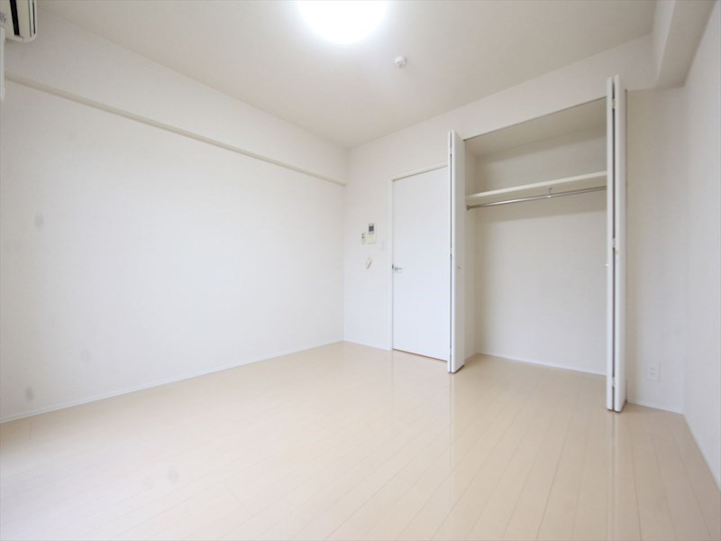 カレント茶屋が坂 リビング