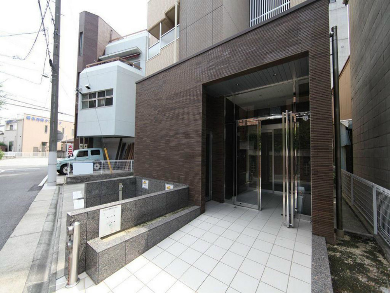 パルティーダ エントランス