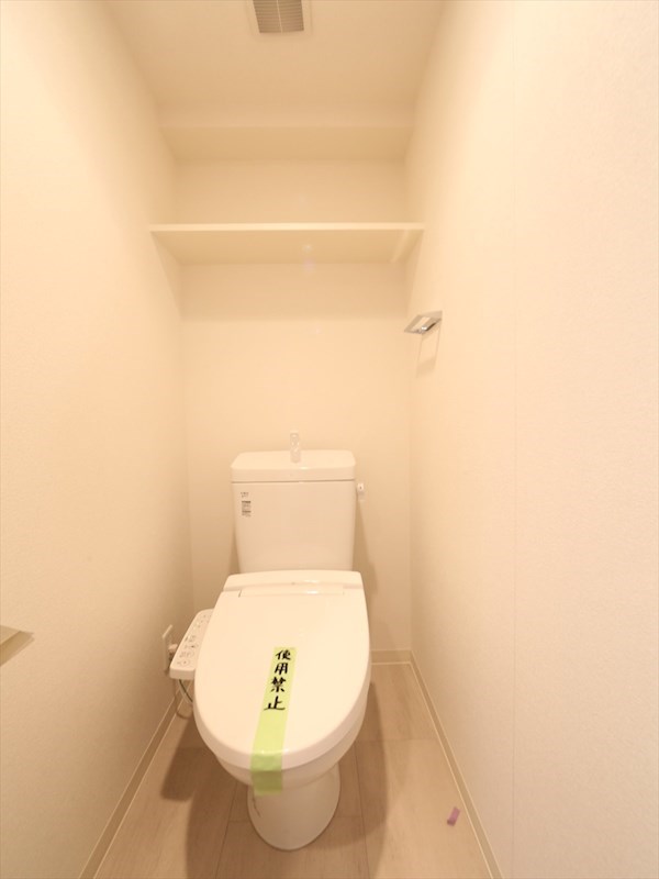 プレサンス上前津グレース トイレ