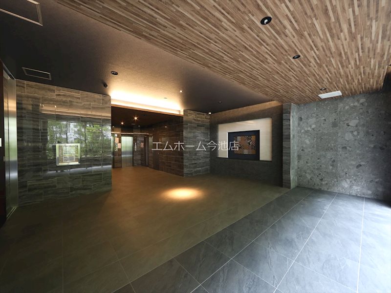 S-RESIDENCE本郷Ⅱ エントランス