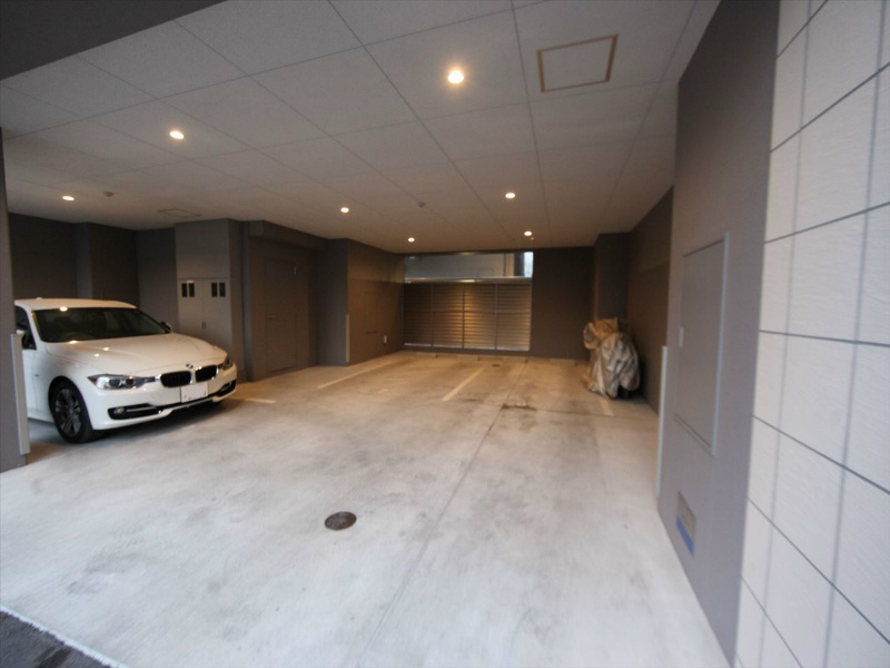 グランディール名古屋 駐車場