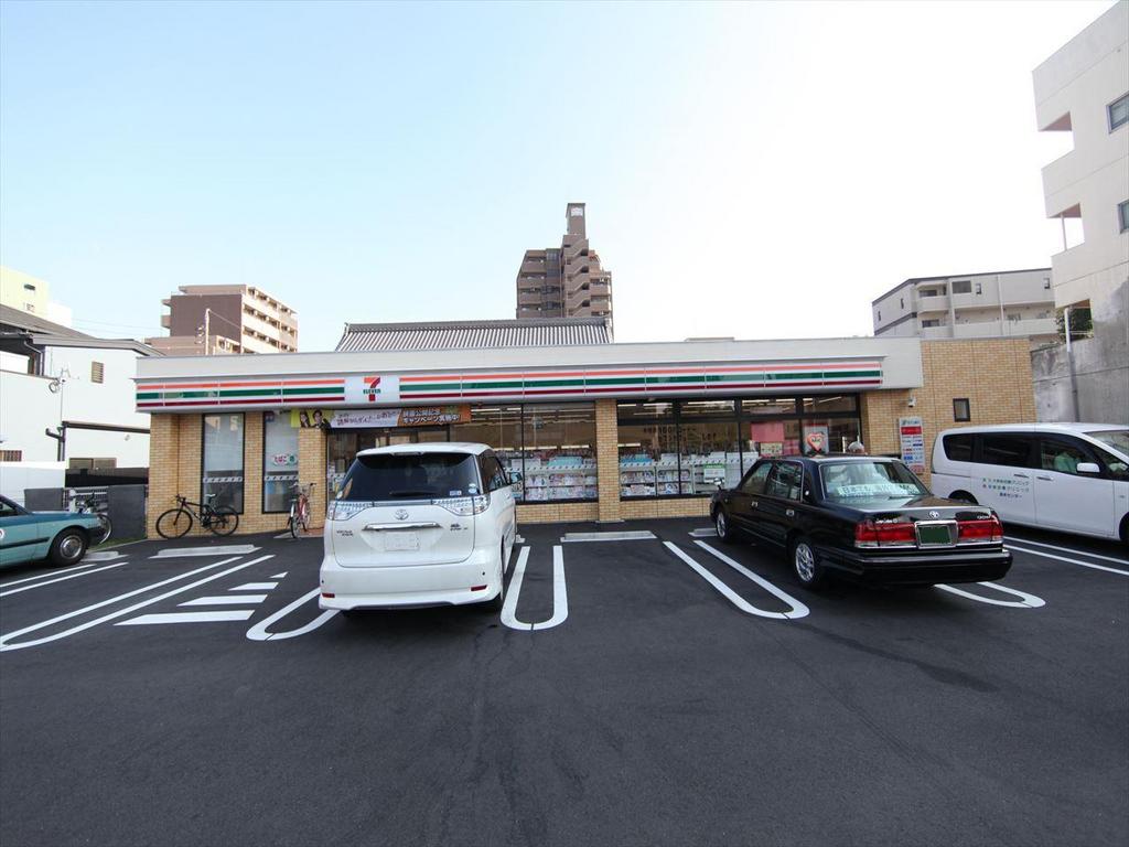 Ｕｒｂａｎ　Ｃｌｏｕｄ　Ｉｚｕｍｉ コンビニ