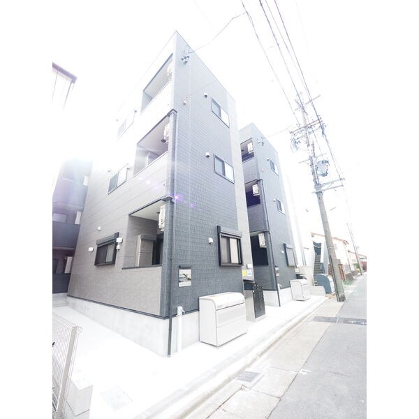 Ealing Apartment（イーリングアパートメント） 外観