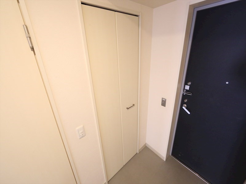 Ｎａｐａｒｔｍｅｎｔ（Ｎアパートメント） 玄関