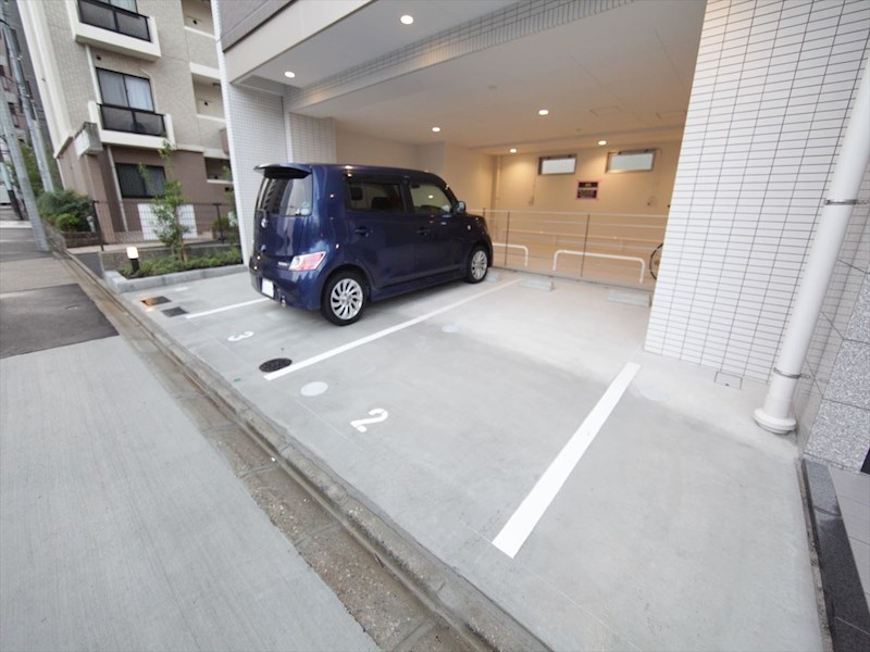 アレーヌコート新瑞橋 駐車場