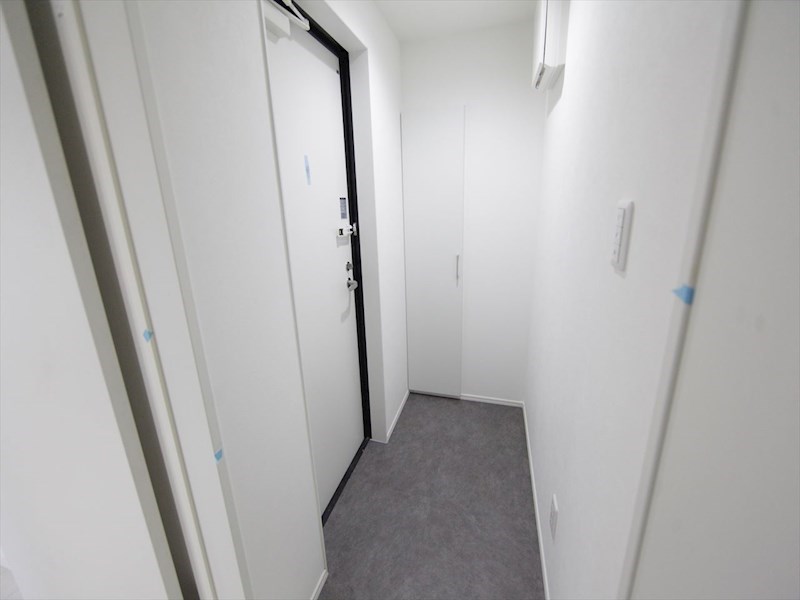 シャルムII 玄関