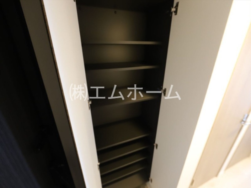 CREST TAPP金山 玄関