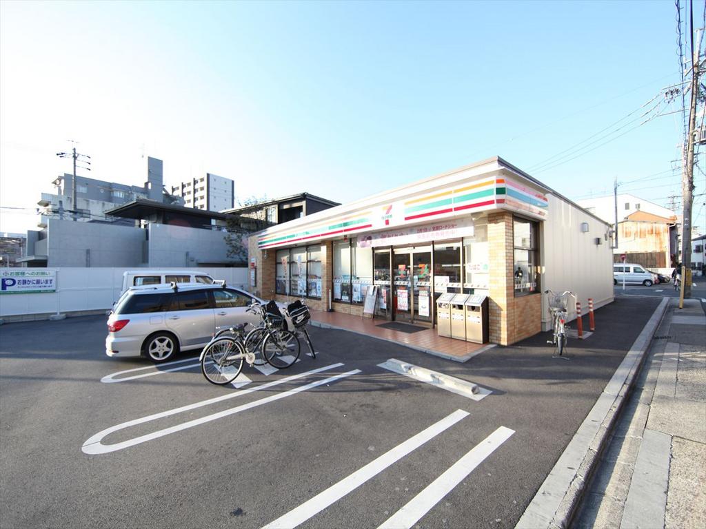 ＰｒｅｃｉｏｕｓＣｏｕｒｔ御器所 コンビニ