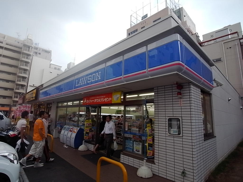 ハイツ丸の内 コンビニ