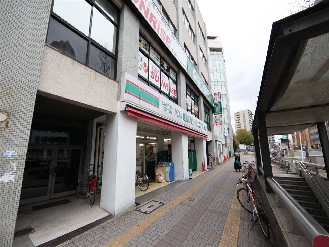 GRAND ESPOIR車道（グランエスポアール車道） コンビニ